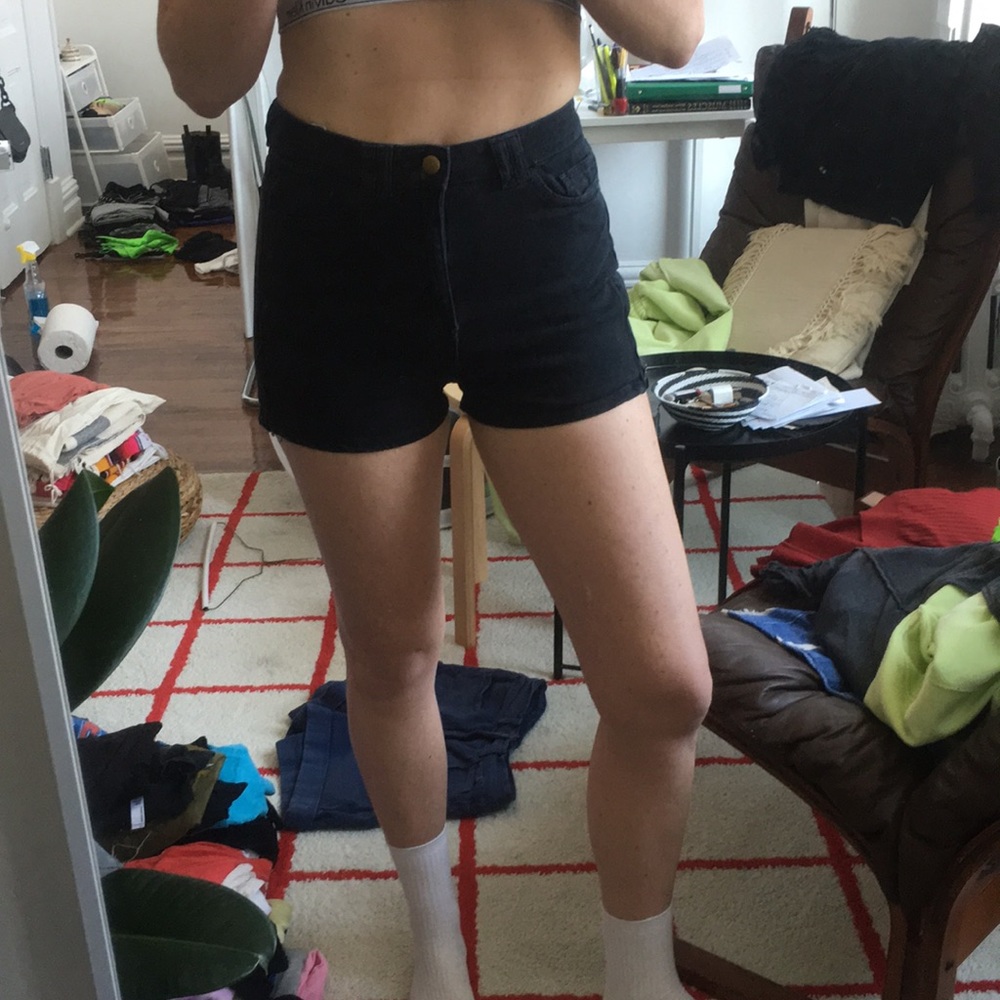 Black short American Apparel side zip shorts